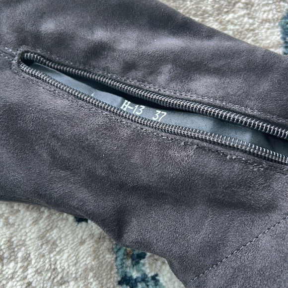 Italian Shoeshine Over-the-Knee Boots | EU 37 | Vegan Suede | Paid โฌ230, USA 7 - Picture 5 of 8